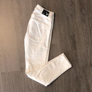 BNWOT Women’s White Jegginf